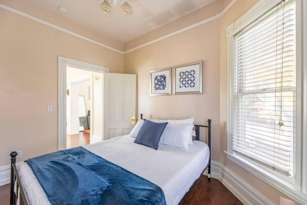 A+ 2 Bedroom Victorian Home Away From Home 薩克拉門托 外观 照片